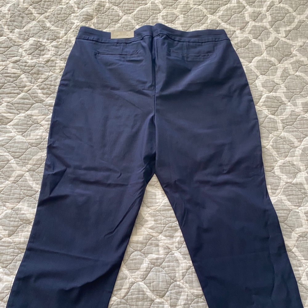 CHICO’S -NWT NAVY BLUE –  BRIGGITE SLIM LEG